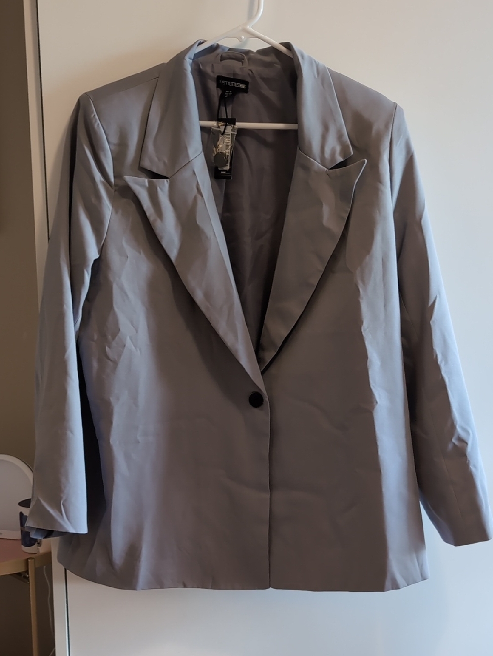 PrettyLittleThing Gray Single-Button Tailored Blazer